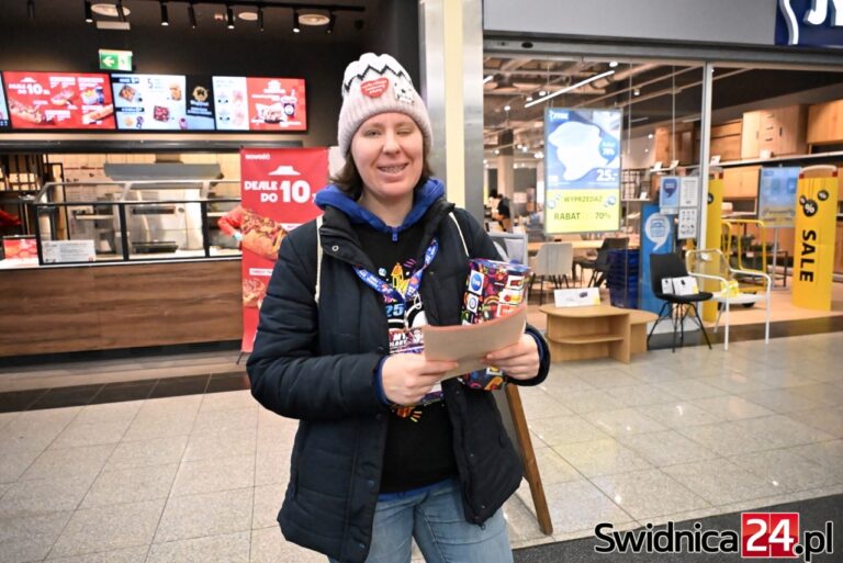 Wolontariuszka z Polskiego Związku Niewidomych mocno wsparła WOŚP