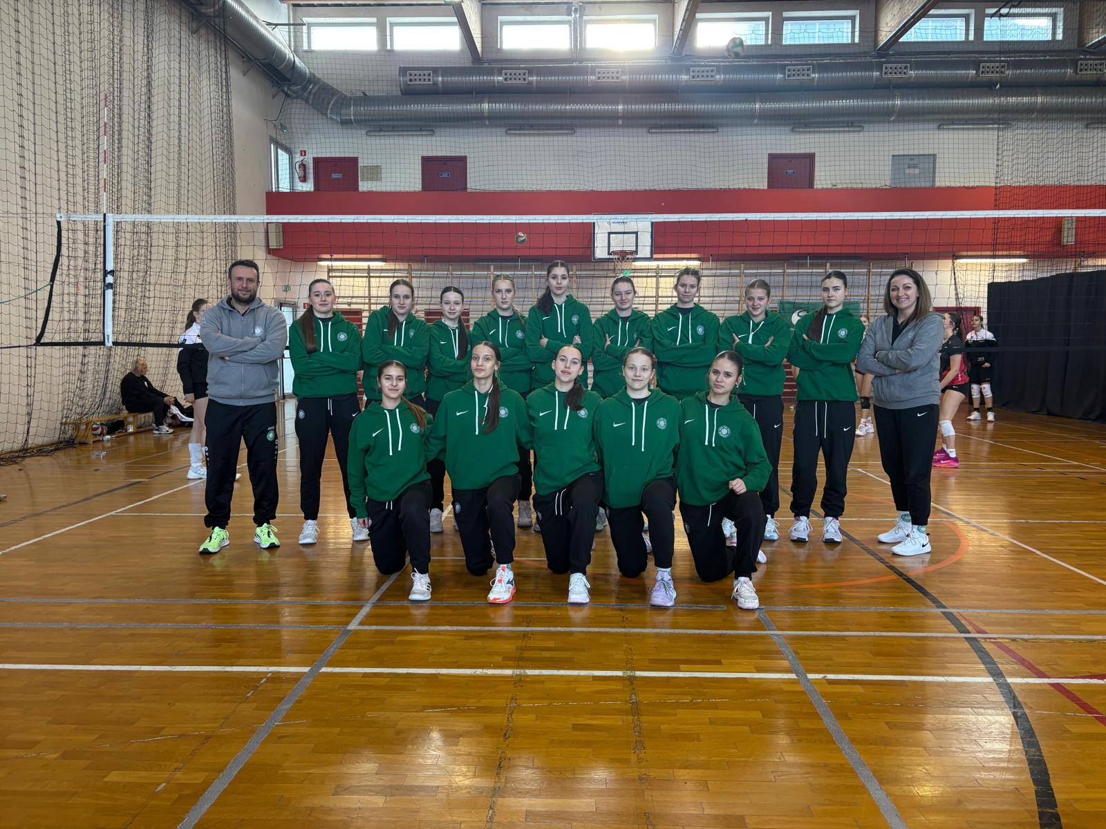 Biało-zielone juniorki młodsze wystąpiły w Zawierciu