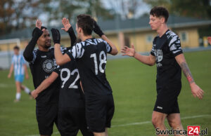 Biało-zieloni seniorzy odkrywają karty. W planie 6 sparingów