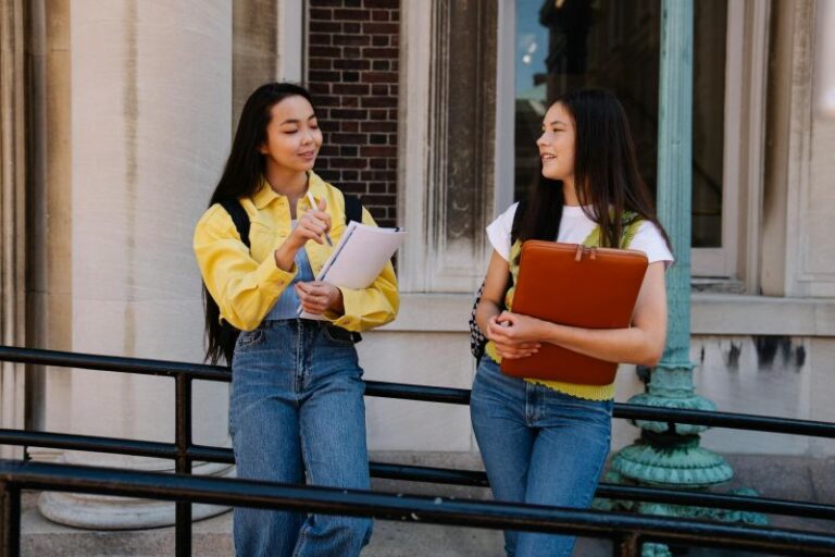 Studia w USA: jak się dostać, dlaczego warto i czemu aplikacja z EduCat ma sens