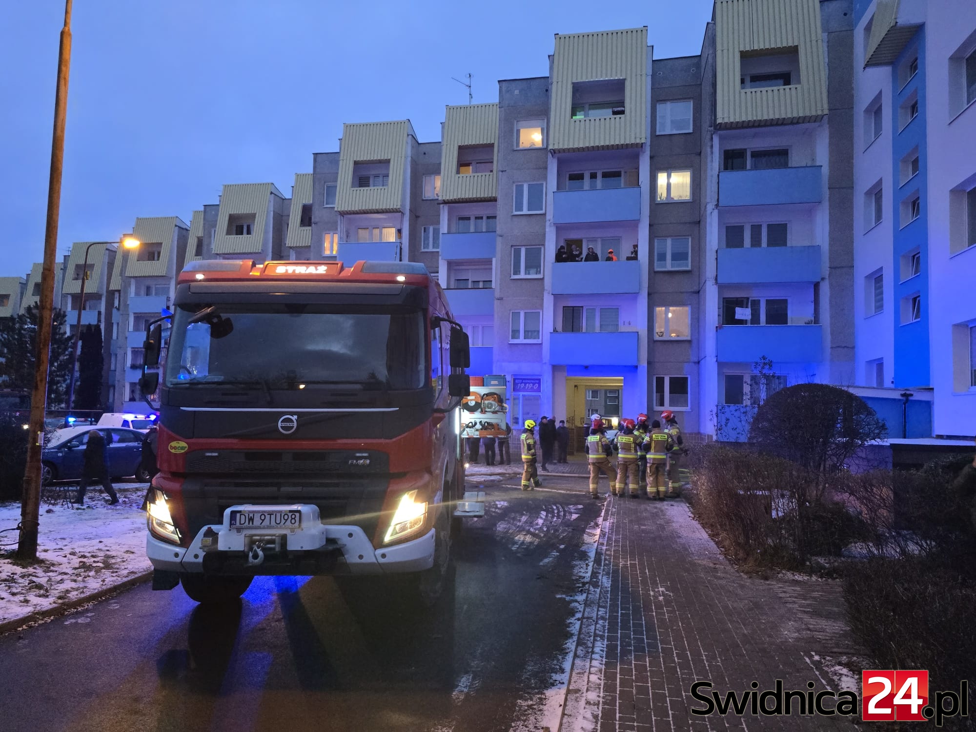 Pożar w budynku przy ul. księżnej Jadwigi w Świdnicy [FOTO]