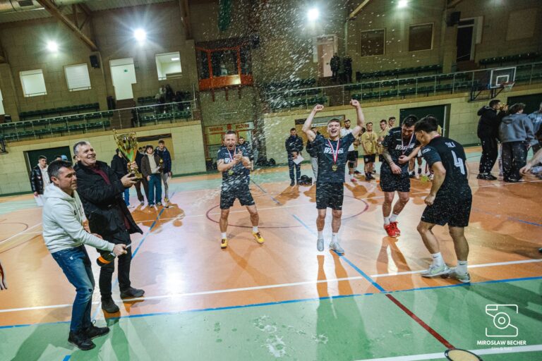 Oficjalnie podsumowali sezon Żarowskiej Ligi Futsalu [FOTO/WYNIKI]