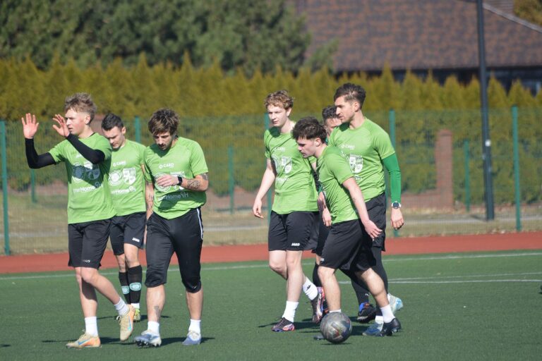 Sparingowe derby dla świdnickiej Polonii [FOTO]