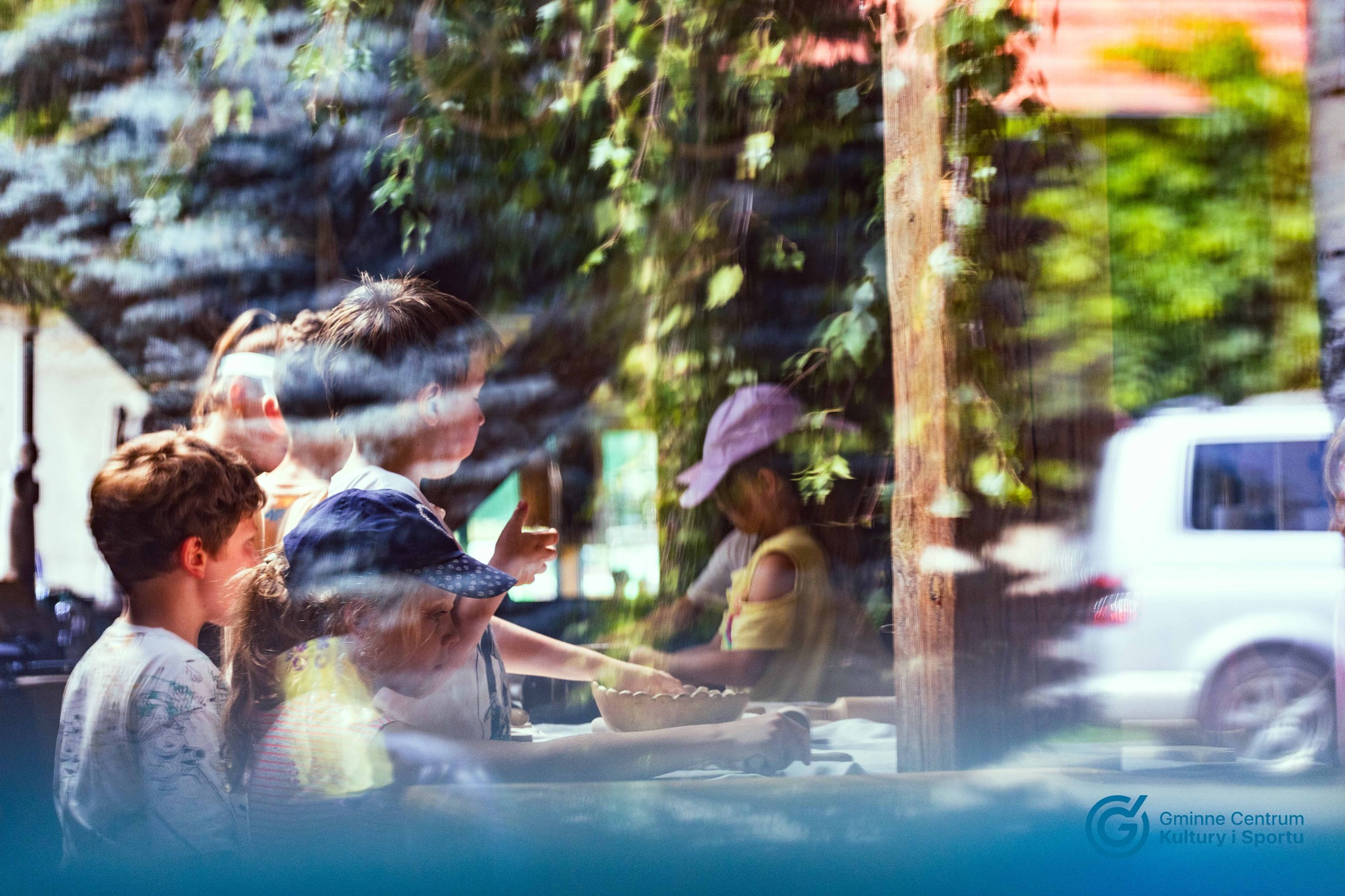 „Uliczny Dom Kultury” zawita do ośmiu miejscowości gminy Żarów. Projekt dostał wsparcie z Ministerstwa Kultury