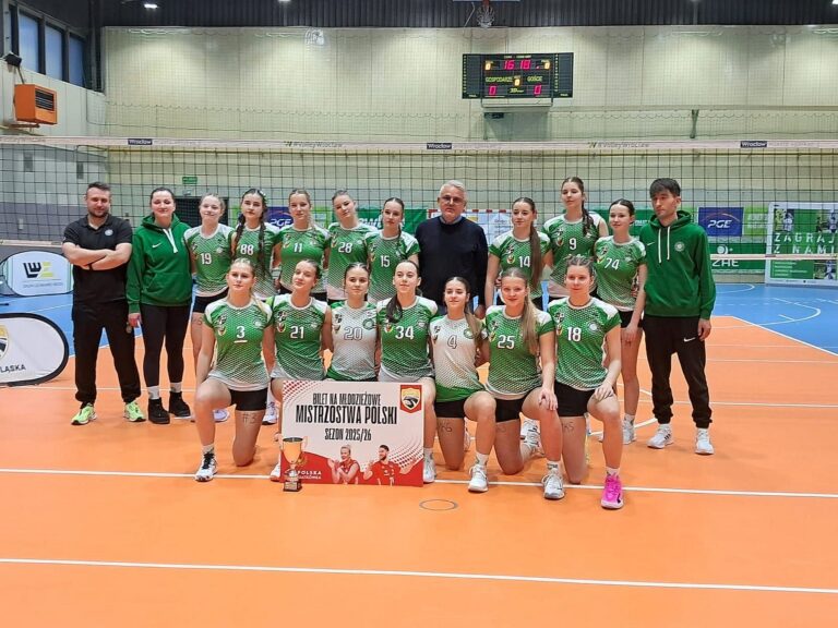 Nasze młode siatkarki zaciekle walczyły o dolnośląskie podium [FOTO]
