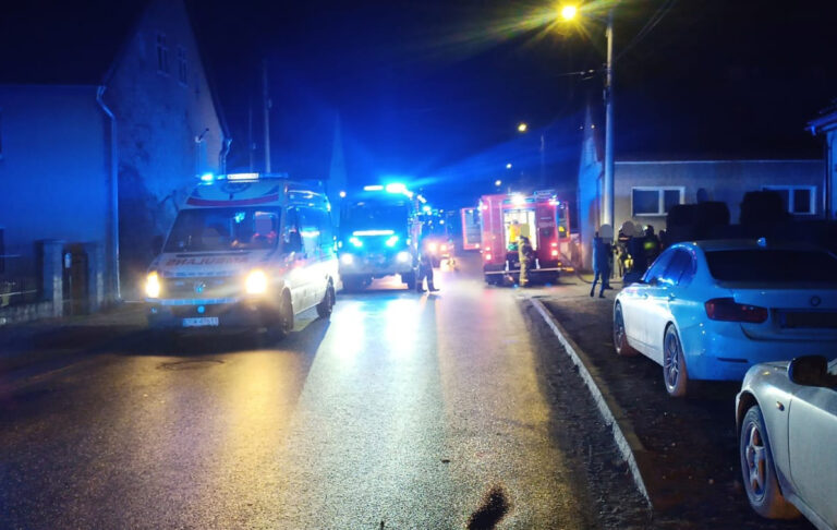 Postawił butlę z gazem na włączonej kuchence. Bo „głosy w głowie mu kazały”