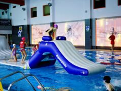 Lepią „garnki”, pływają, malują. Aktywne ferie w Żarowie