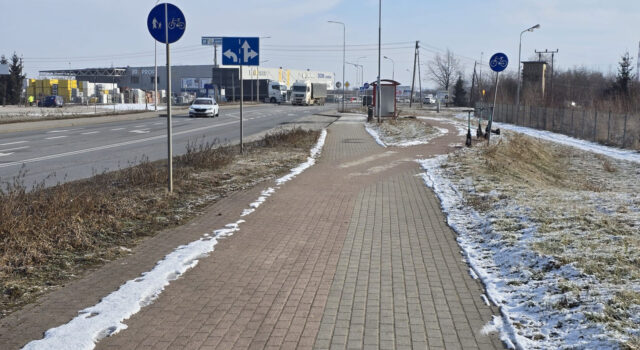 Ścieżka pieszo-rowerowa ma połączyć Świdnicę z Pszennem. Chcą też poprawić bezpieczeństwo na miejskim odcinku „trzydziestki piątki”