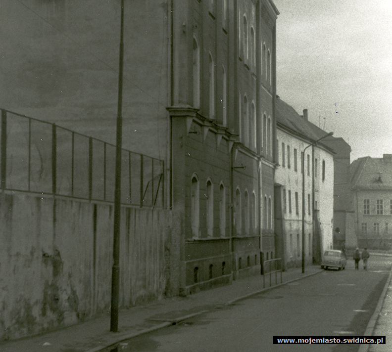 Świdnica wczoraj i dziś. Ulica Różana