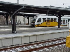 Ścisk w szynobusie, pasażerka zemdlała. Bez trakcji elektrycznej bez szans na poprawę?