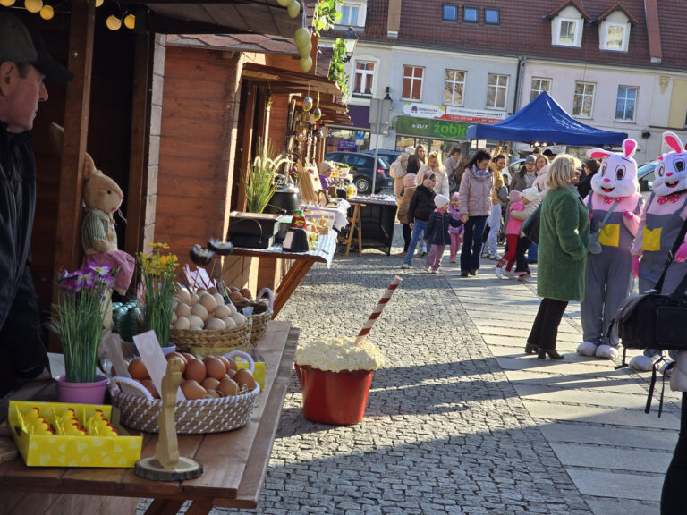 Świąteczny jarmark na świebodzickim Rynku [FOTO]