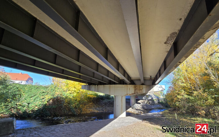 Zamkną przejazd, będą objazdy. Rusza remont mostu na „trzydziestce czwórce”