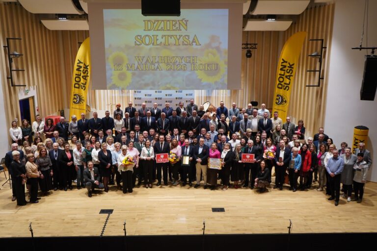 Inicjatywa z Pastuchowa nagrodzona, wyróżnienia dla sołtysów z najdłuższym stażem [FOTO]