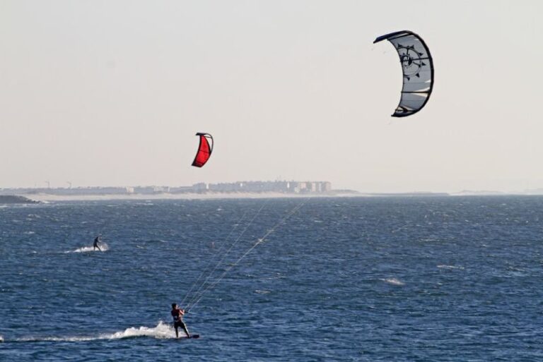 Jak wybrać najlepszy sprzęt do kitesurfingu dla początkujących?