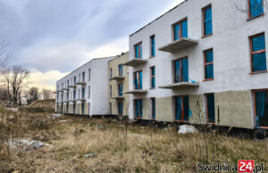 Koniec dramatu nabywców? Inwestycja przy Parkowej w Świdnicy zostanie dokończona