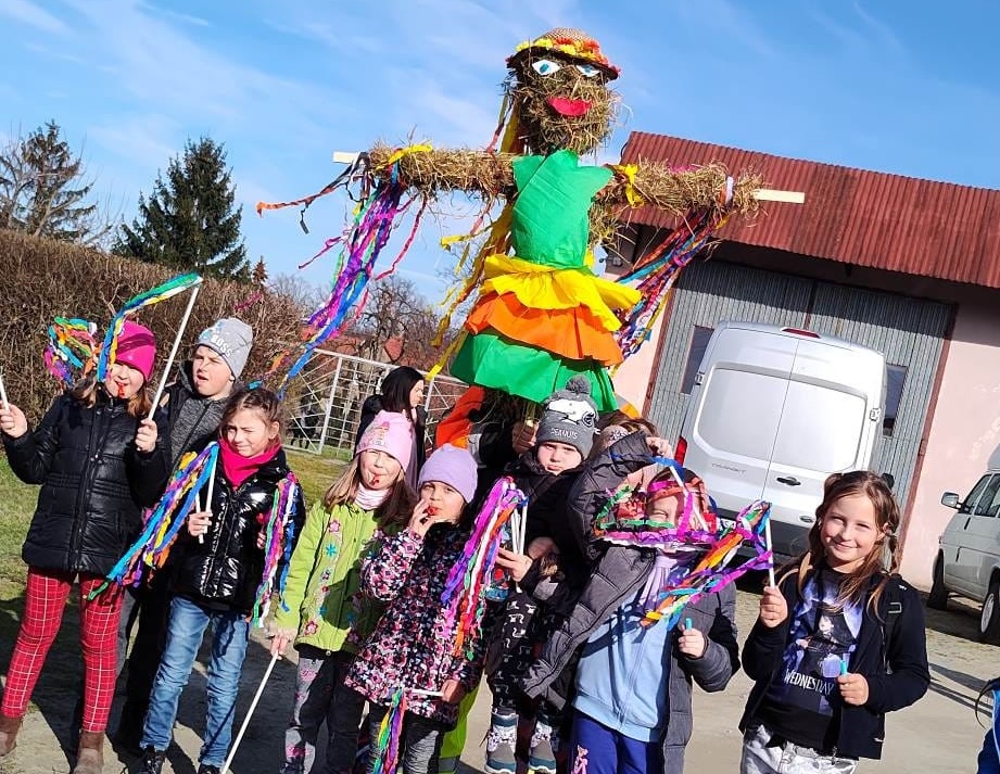 Kolorowy korowód przejdzie przez Pszenno. Najmłodsi wyruszą na powitanie wiosny