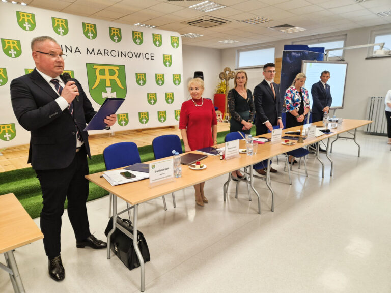 Marcinowice: Wójt chciał podwyższyć opłatę śmieciową. Radni na nie