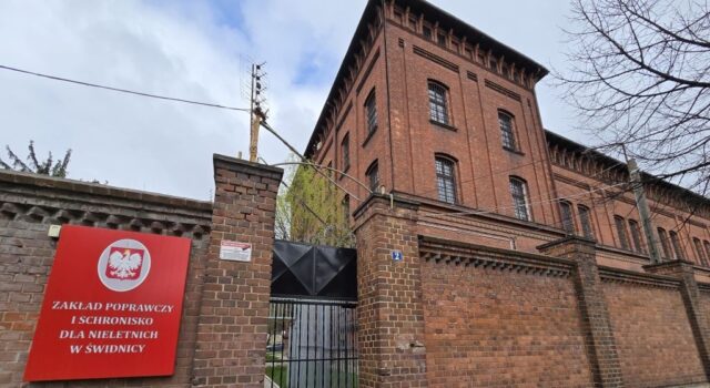 Schronisko dla Nieletnich i Zakłada Poprawczy w Świdnicy w dniu likwidacji 31 marca 2026 (14) Schronisko dla Nieletnich i Zakłada Poprawczy w Świdnicy w dniu likwidacji 31 marca 2026 (14)