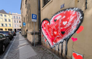 Za poryw serca grozi mu nawet do 8 lat więzienia. Autor graffiti na zabytku zatrzymany