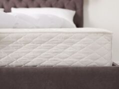 Materac lateksowy czy piankowy? Analiza przewiewności, sprężystości i trwałości w cyklu 10-letnim