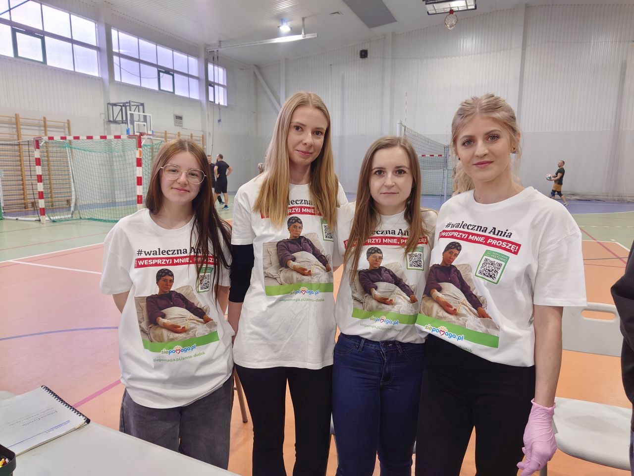 Siatkarska rywalizacja dla chorej na białaczkę Anny Dudek [FOTO]