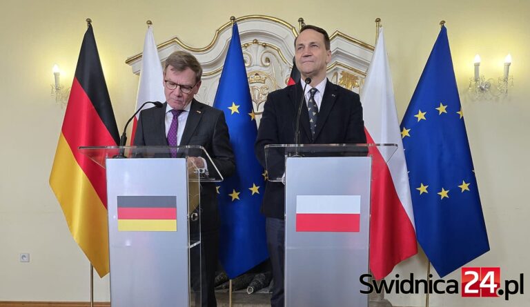 Zgodnie o współpracy Polski i Niemiec. Ministrowie Sikorski i Wadephul w Krzyżowej [FOTO/VIDEO]