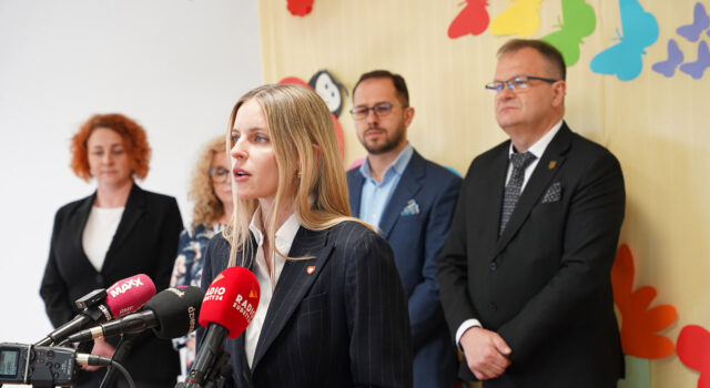 20260413_Minister_Aleksandra_Gajewska_z_wizytą_w_Swiebodzicach (4)