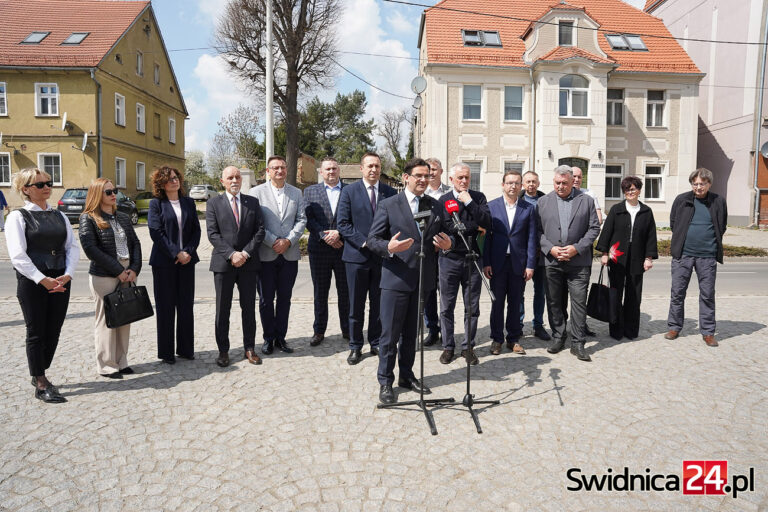 Miliard z UE na termomodernizacje. „Sami nigdy byśmy takiego remontu nie zrobili” [FOTO]