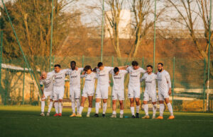 Strzelanina i wymiana ciosów w Oławie