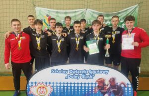 Chłopaki z ZSB-E mistrzami województwa!