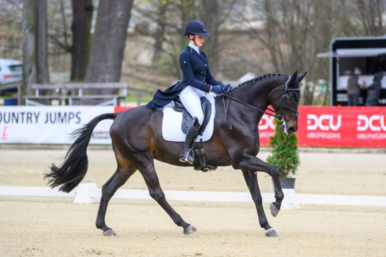 Strzegom Spring Open rozpoczęty. Ujeżdżenie otwiera sezon WKKW