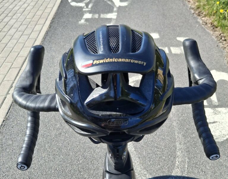 Zbiórka kasków rowerowych dla dzieci w Świdnicy