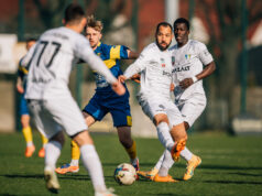 Żółto-czerwona druga połowa w Strzegomiu