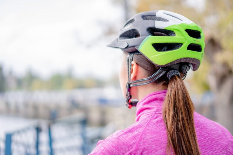 Kask full face czy klasyczny – co wybrać?