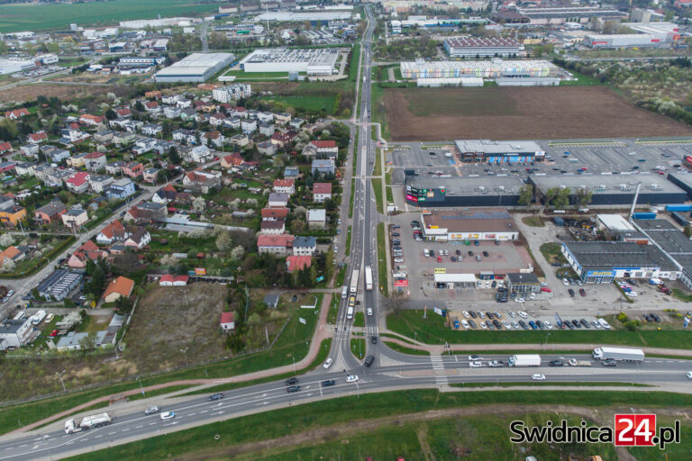 Mieszkańcy skarżą się na lekceważenie ich uwag i brak konsultacji. Długa lista problemów na Kolonii