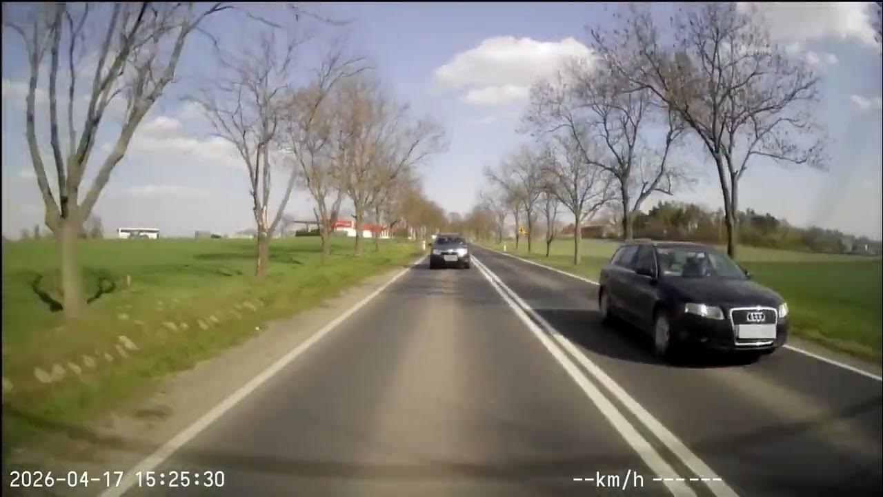 Wyprzedzał na zakazie i podwójnej ciągłej. Manewr zarejestrowała samochodowa kamera [VIDEO]