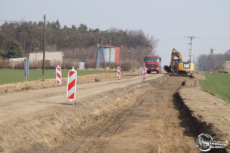 Jaworzyna Śląska. Trwa przebudowa ulicy Węglowej