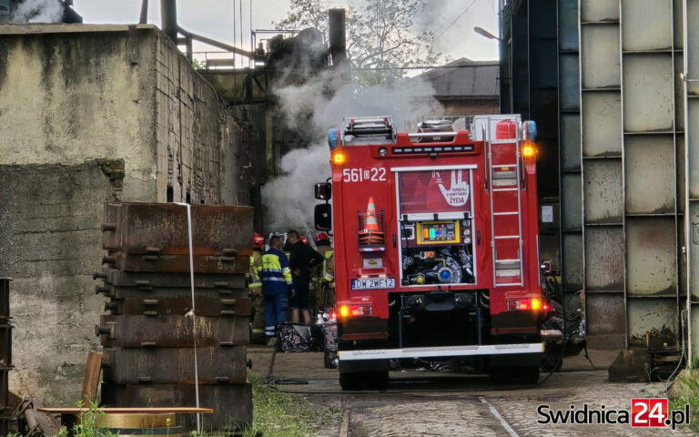 Pożar na terenie świdnickiej odlewni [FOTO]
