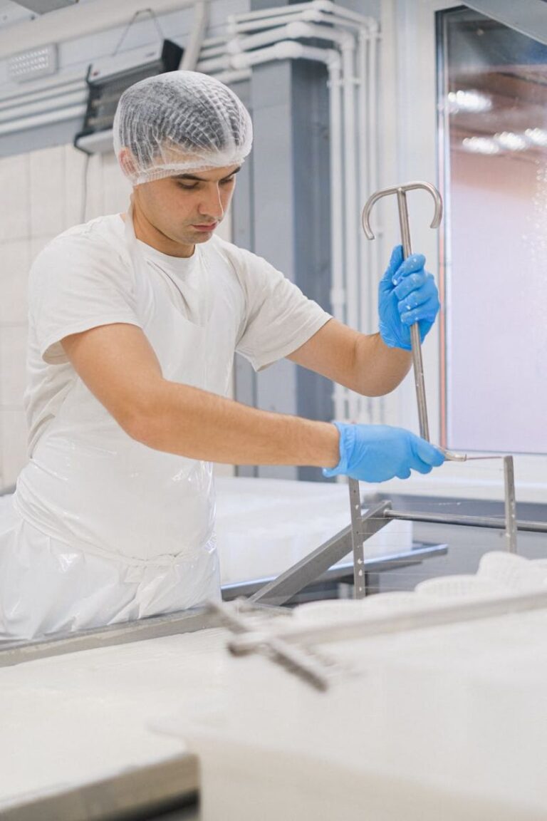 Wyposażenie masarni i wędzarni – inwestycja w jakość i powtarzalność produkcji