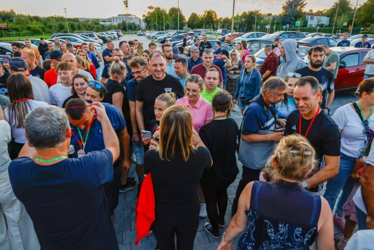 Ekonomiczna jazda, turystyka i klasyki. Ruszyły zapisy na 12. Dolnośląski Rajd o Kropelce