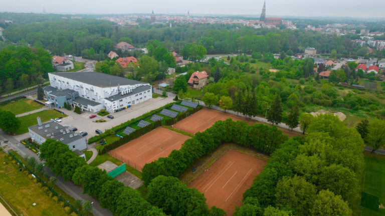 Korty tenisowe z nowym dzierżawcą. Będzie remont, budowa oświetlenia i nie tylko