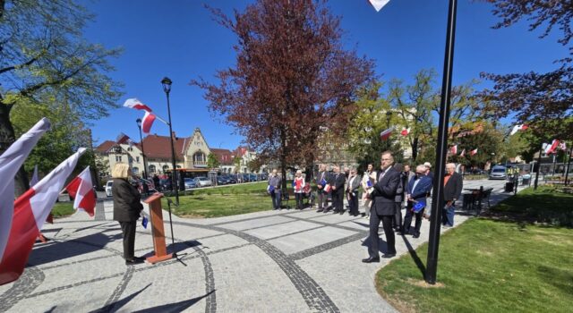 Święto Pracy w Świdnicy 1 maja 2026 Nowa Lewica Plac Grunwaldzki (8)