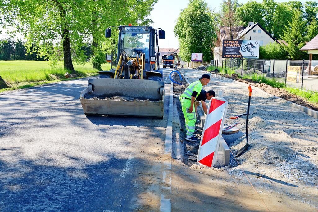 Rowerem między Świdnicą a Żarowem? Budowa odcinka trasy na ostatniej prostej [FOTO]