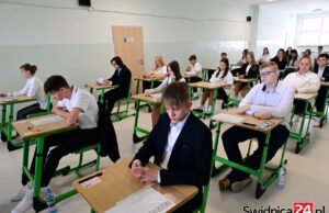Ósmoklasiści poznali wyniki egzaminów. Jak poszło zdającym ze Świdnicy i powiatu świdnickiego?