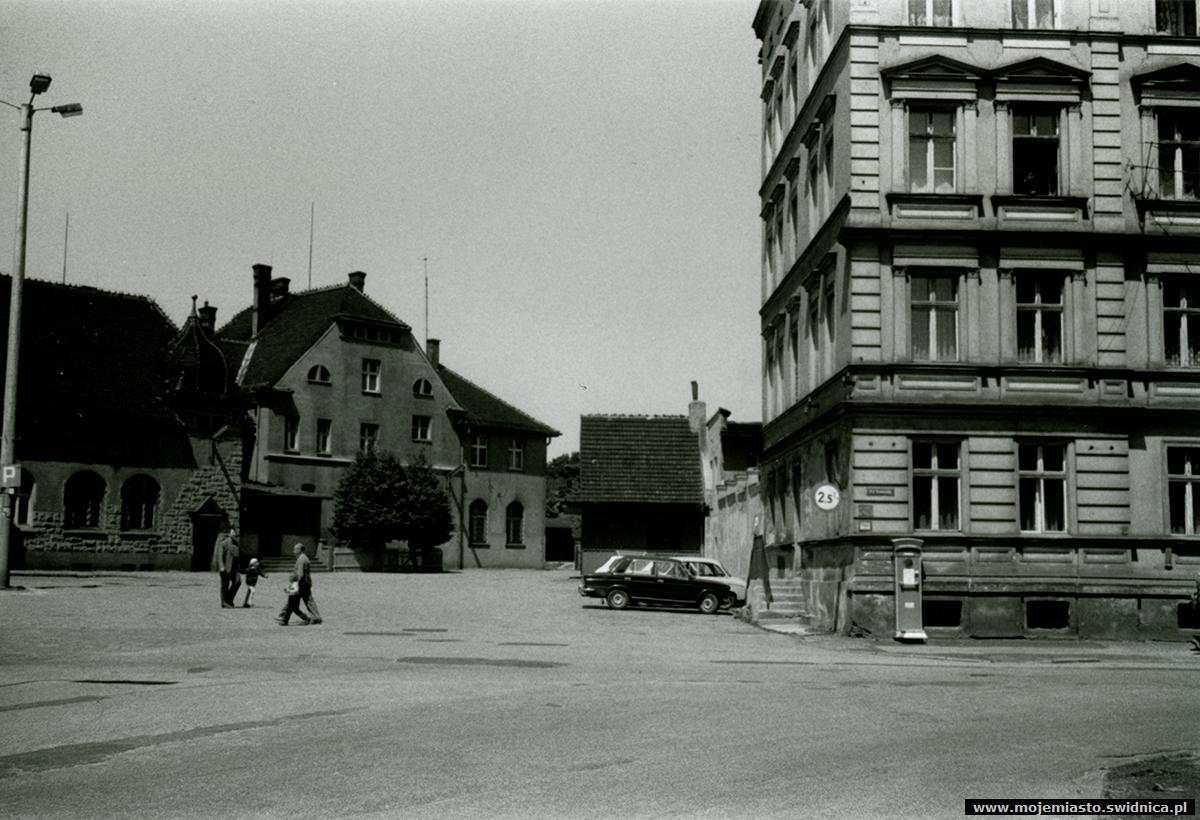 Świdnica wczoraj i dziś. Ulica Dworcowa