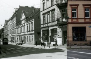 Świdnica wczoraj i dziś. Ulica Wałbrzyska