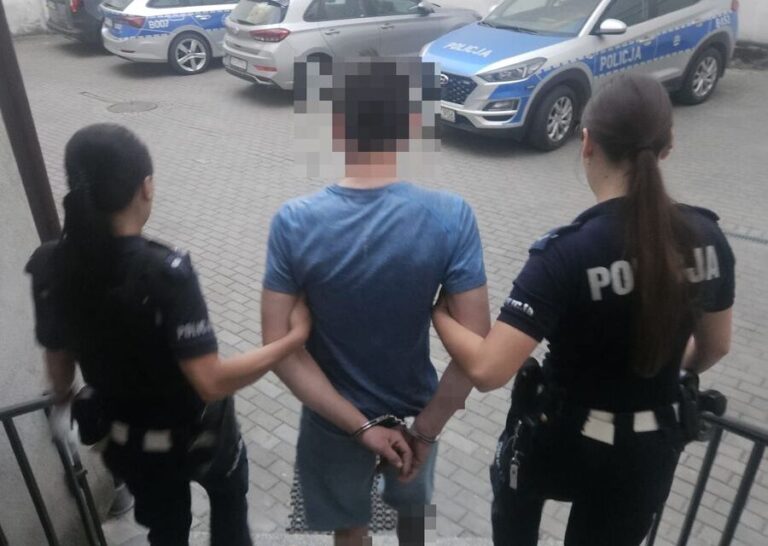 Policjantki zatrzymały kierowcę pod wpływem środków psychotropowych
