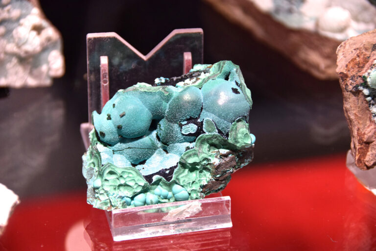 Minerały, biżuteria i geologiczne atrakcje dla dzieci. W niedzielę święto kolekcjonerów w Strzegomiu