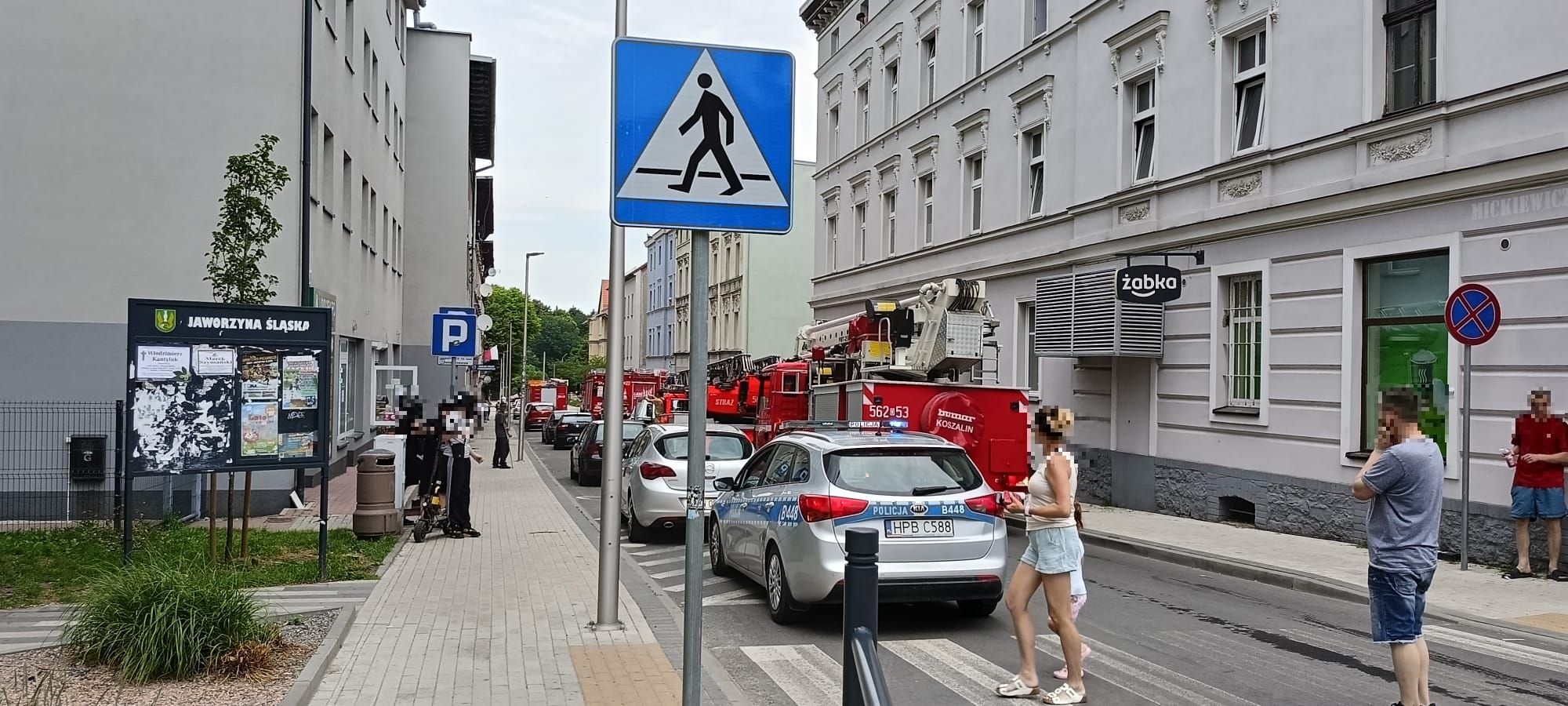 Upał powoduje cofki spalin i dymu. Strażacy od rana przyjmują zgłoszenia