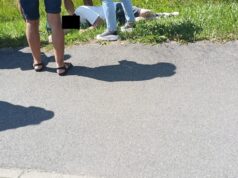 Mężczyzna zemdlał niedaleko ronda Andrzeja Wajdy. Świadkowie udzielali pomocy